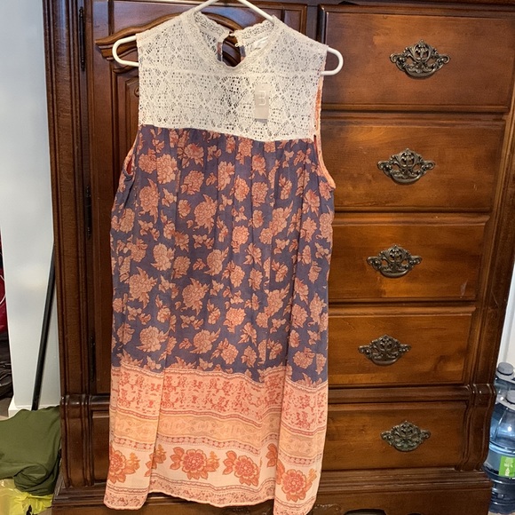 Plus Size Clothes in excellent condition - like new ! More to come … - Picture 8 of 10